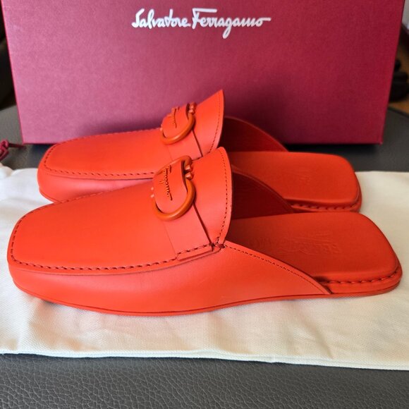 Salvatore Ferragamo Vulcano Red Calf Leather Mule - Picture 6 of 12